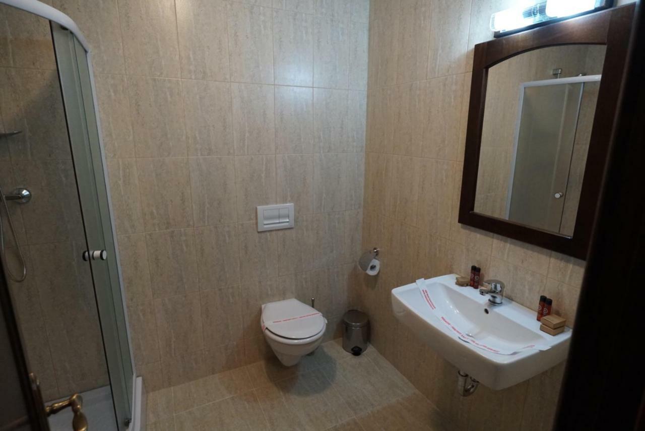 Conacul Lacurilor Hotell Băile Herculane Eksteriør bilde
