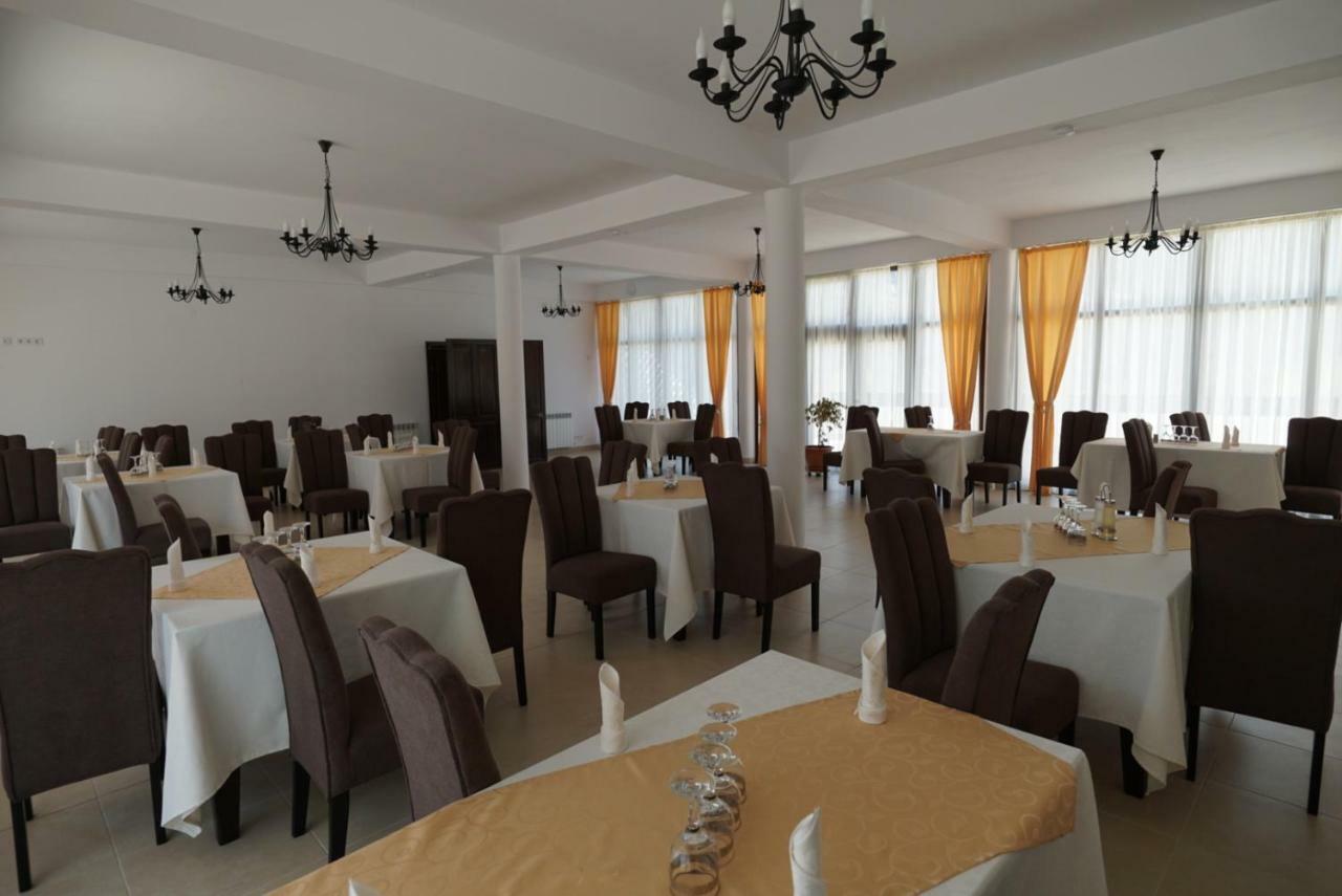 Conacul Lacurilor Hotell Băile Herculane Eksteriør bilde